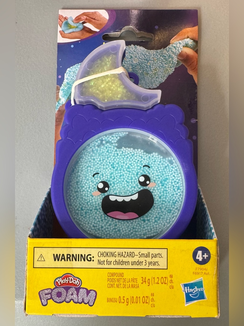 Play-doh Foam Happy Face Sensory Putty — Light Blue with glitter chunks